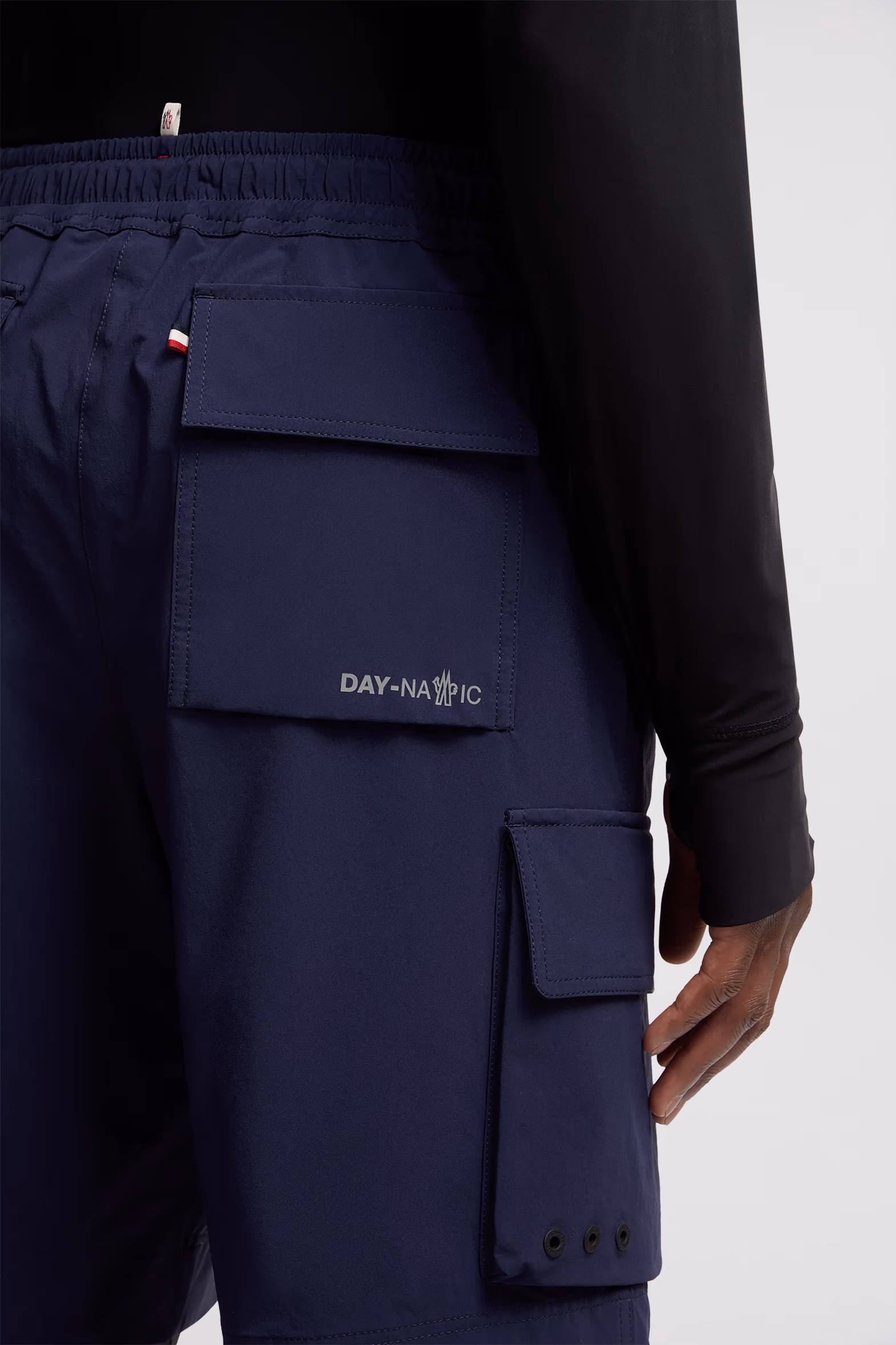 Water-Repellent Cargo Shorts Men Navy Blue Moncler 6